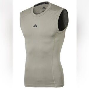 Adidas Mens Tech Fit Sleeveless Training Tank Top Jersey Size XL Compression FIT